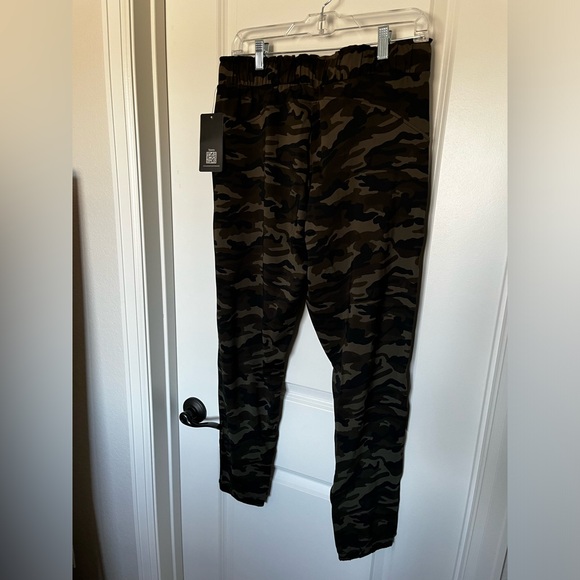 Haowind Joggers for Women - Picture 5 of 11
